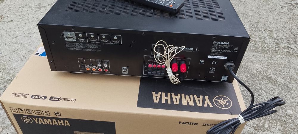 Wzmacniacz YAMAHA HTR 2067 do naprawy