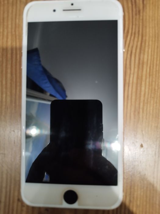 Продаю Iphone 8 Plus 256 Gb