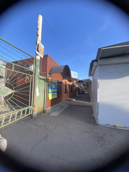 Продам торговий контейнер