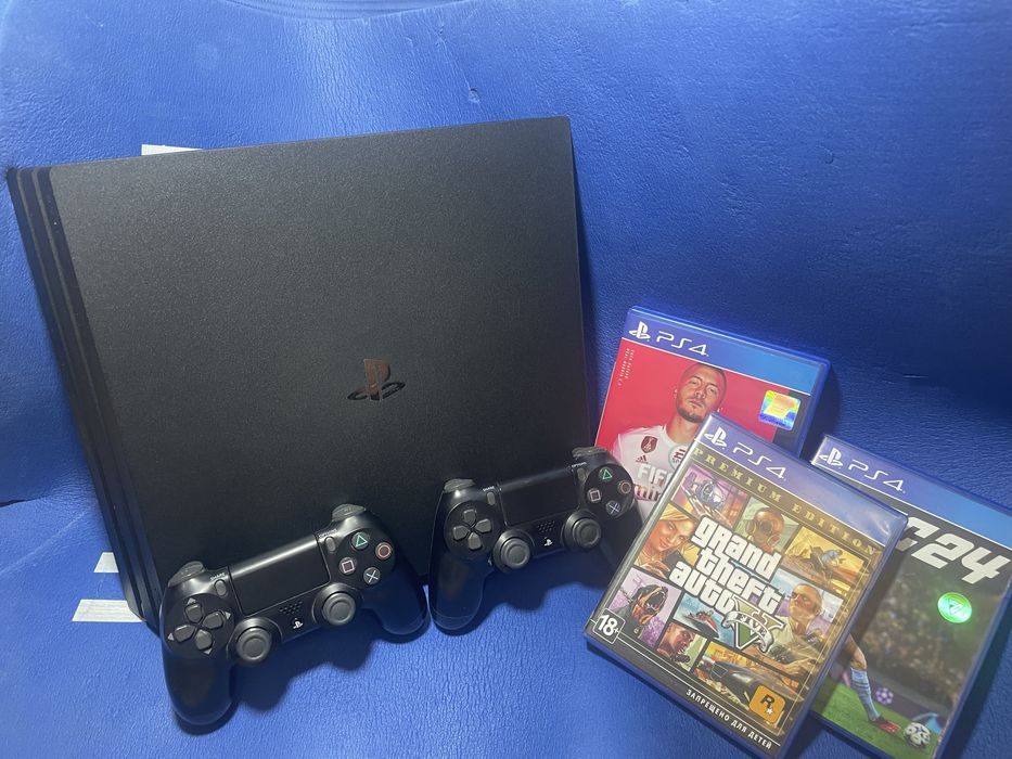 Playstation 4 Pro ( 1TB)