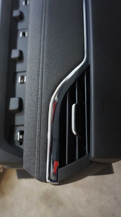 Skoda Octavia IV deska rozdzielcza Hedup 3xpoduszki  demontaż