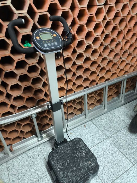 Plataforma vibratória Sensotech Salud