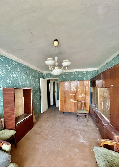 Продаж 2 х кімнатної квартири,Центр