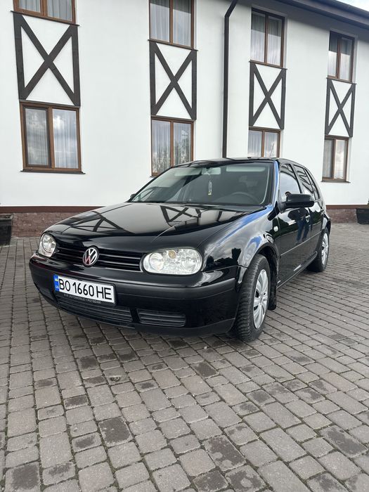 Volkswagen Golf 2003 ідеал
