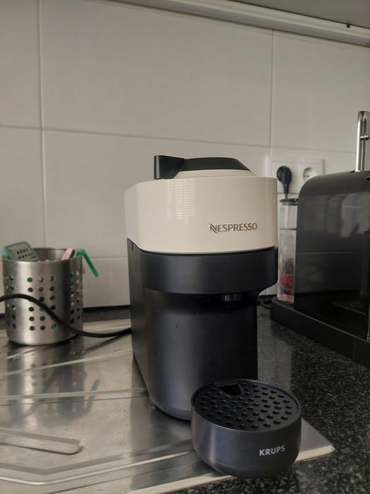 Máquina Nespresso Vertuo Pop