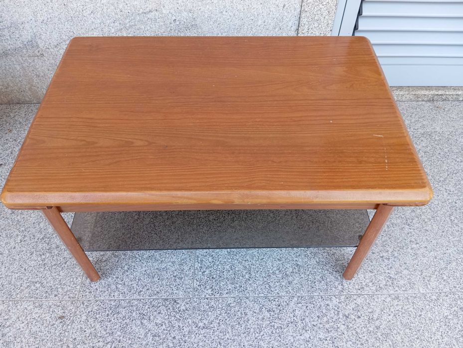 Mesa de sala “CERNE”