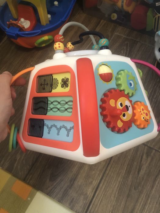 Розвиваючий ігровий центр, куб, сортер hola