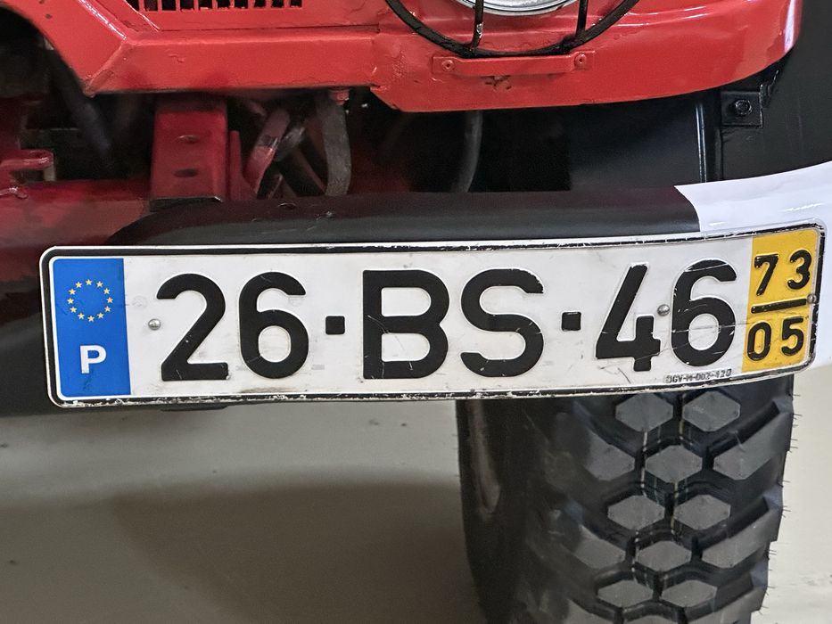 Vendo UNIMOG 413.110 de 1973, com matricula civil