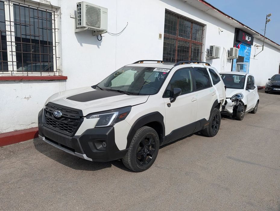 Subaru Forester Subaru Forester WILDERNESS 2.5 Boxer AWD - uszkodzony z USA w Polsce
