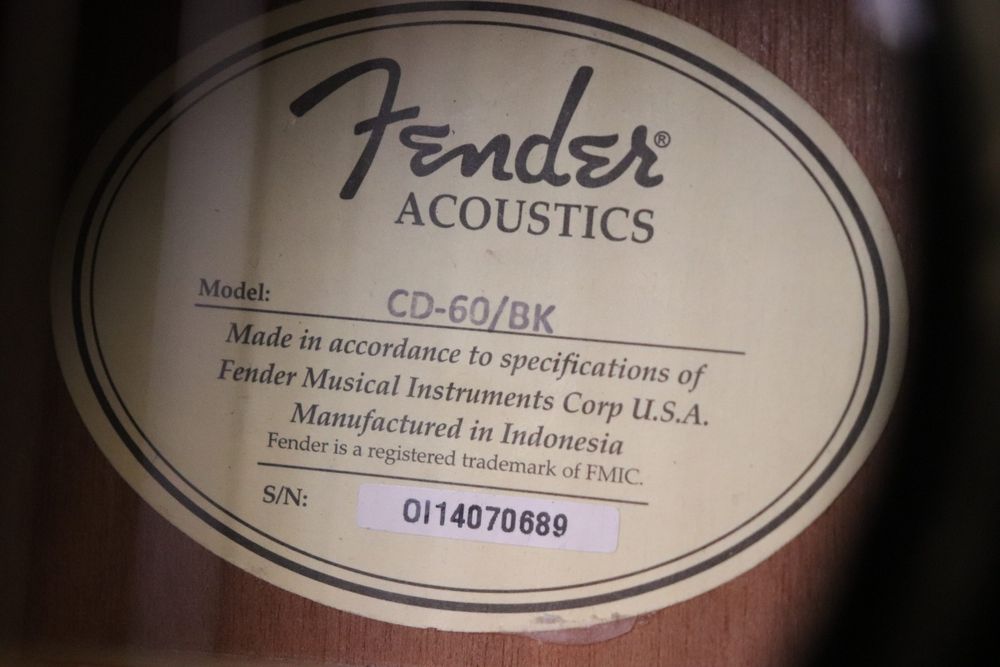 Guitarra acústica Fender CD-60BK