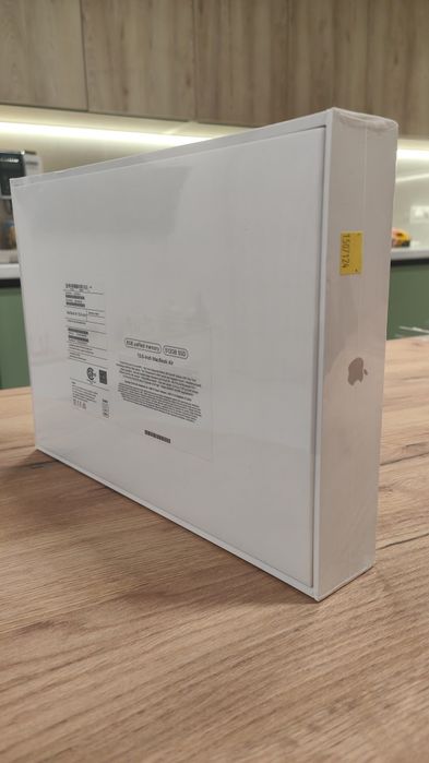 Новий в плівці MacBook air 13.6 m2 512GB.макбук з Америки.Запакований.