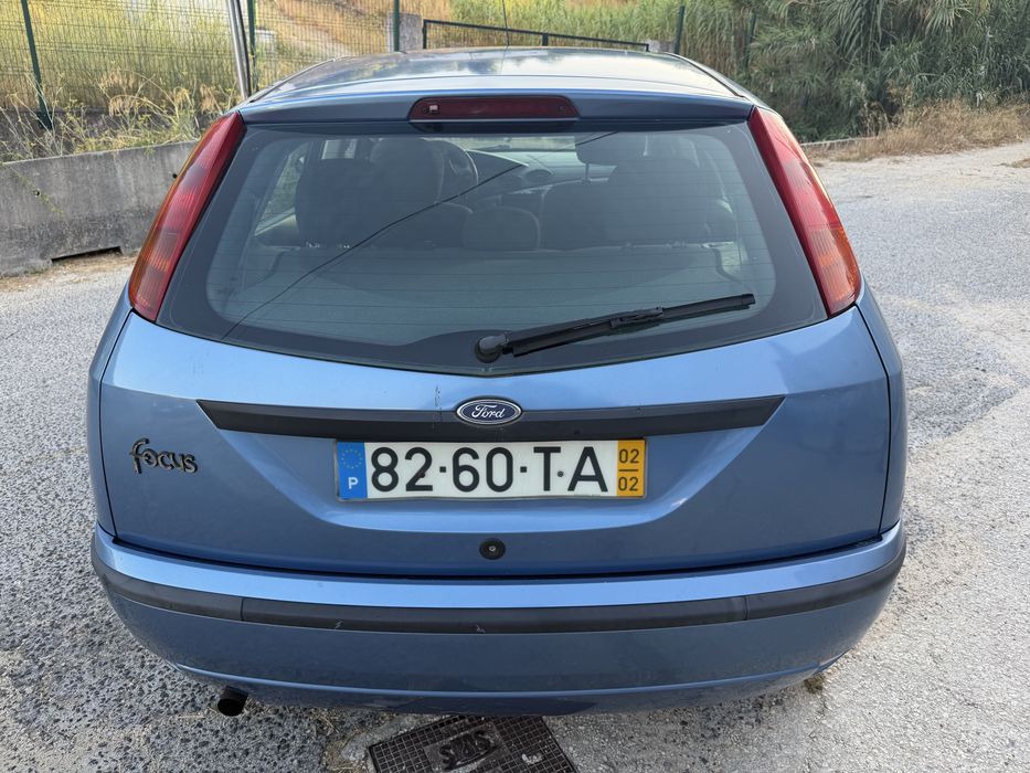 Ford focus 1.4 zetec se gasolina 2002 em bom estado negociavel