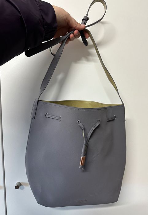 Mala / Mochila Daffodil Oriflame Nova