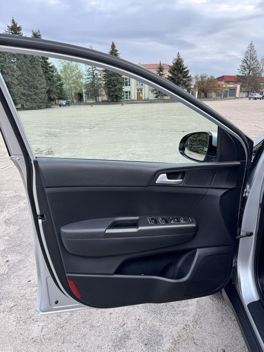 Kia Sportage 2018 VIN U5YPG814BKL636432 фото оголошення 18 з 24