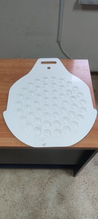 Таця, тарілка, піднос, делитель-округлитель, дільник округлювач