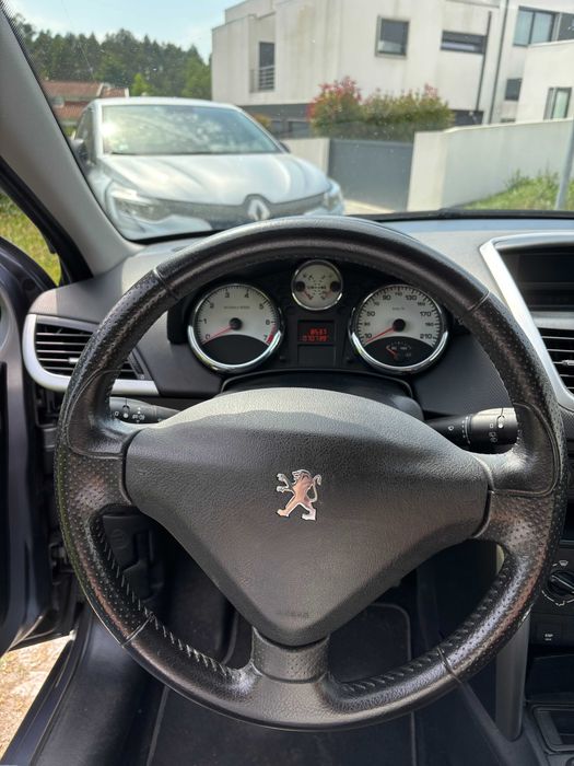 Peugeot 207 1.6 VTi 16V