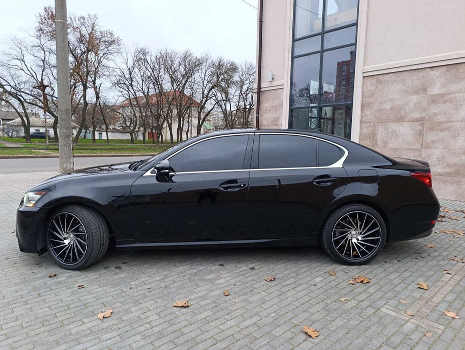 Lexus GS 350 2014 року 3.5 л. /бензин