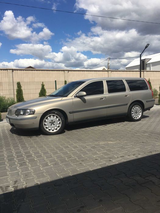 Продам Volvo v70