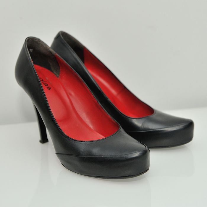 Idealne szpilki z czerwoną podeszwą - roz. 38 !! WOJAS !!