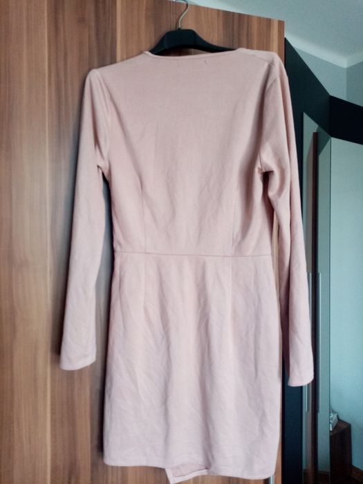 Sukienka pudrowy róż Missguided 38