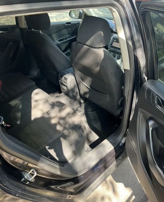 Volkswagen Passat полний привид