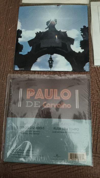 Paulo de Carvalho novo 
José Afonso 
Coimbra tem mais encanto 
Avante Camarada 
Vitoria Liberdade 
Capas e discos muito bom estado
15€