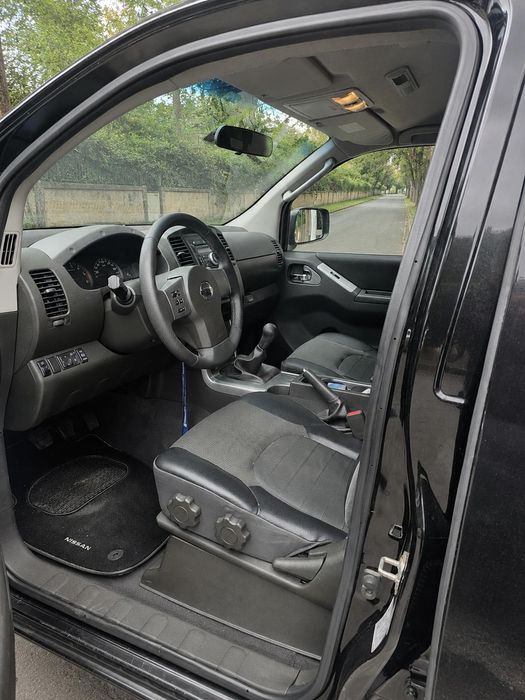 Nissan Navara 2.5 dci 190 cv