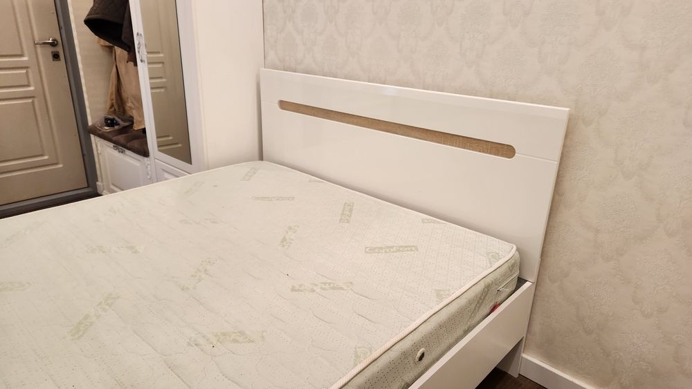 Ліжко Світ меблів Бьянко 140х200 з матрасом