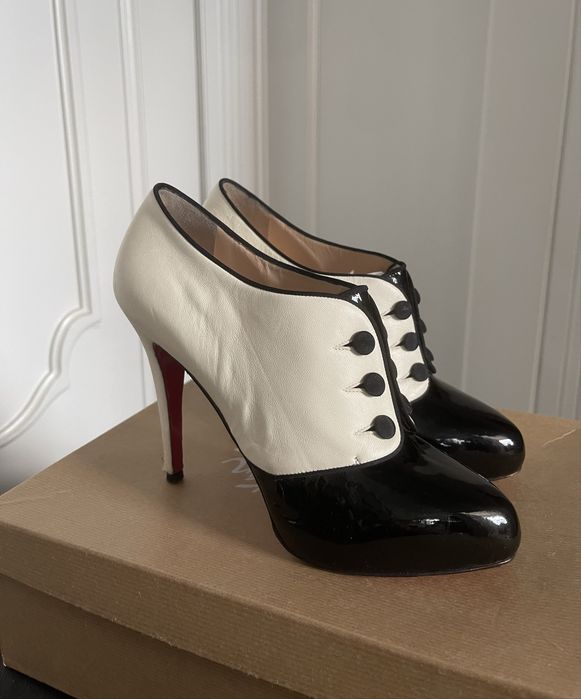 CHRISTIAN LOUBOUTIN piękne buty na obcasie, skóra naturalna