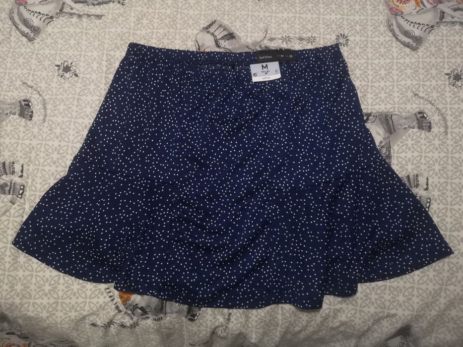 Saia azul às bolinhas Lefties