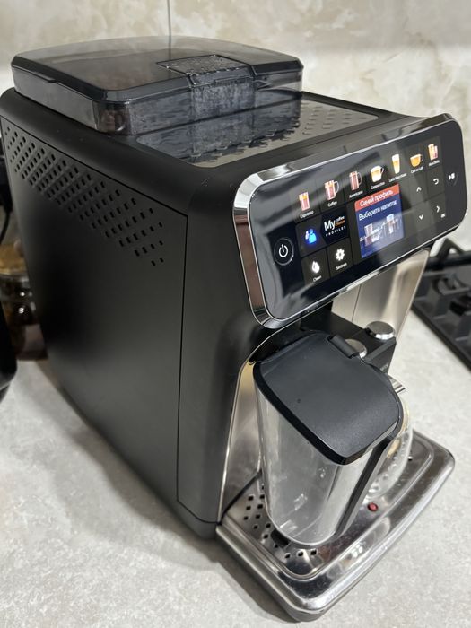 Кавомашина Philips late go 5400