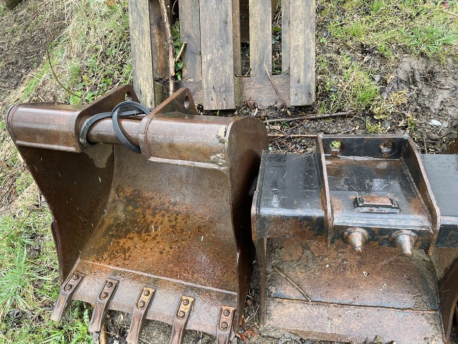 Młot jcb 3cx opony silnik jcb 3cx sprzęgło   łyżka minikoparka