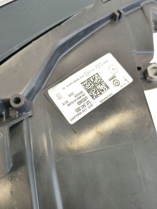 volkswagen passat b9 2024 komplet lampa przednia