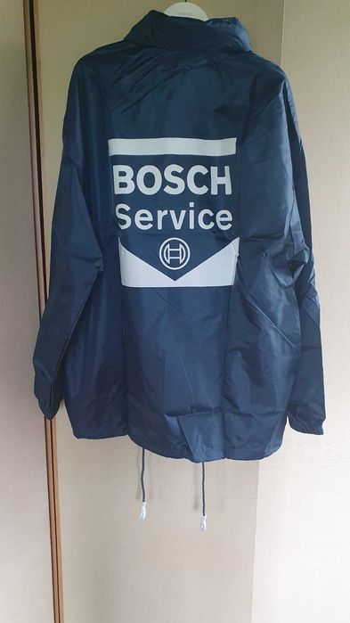 Куртка - ветровка , дождевик  BOSCH .