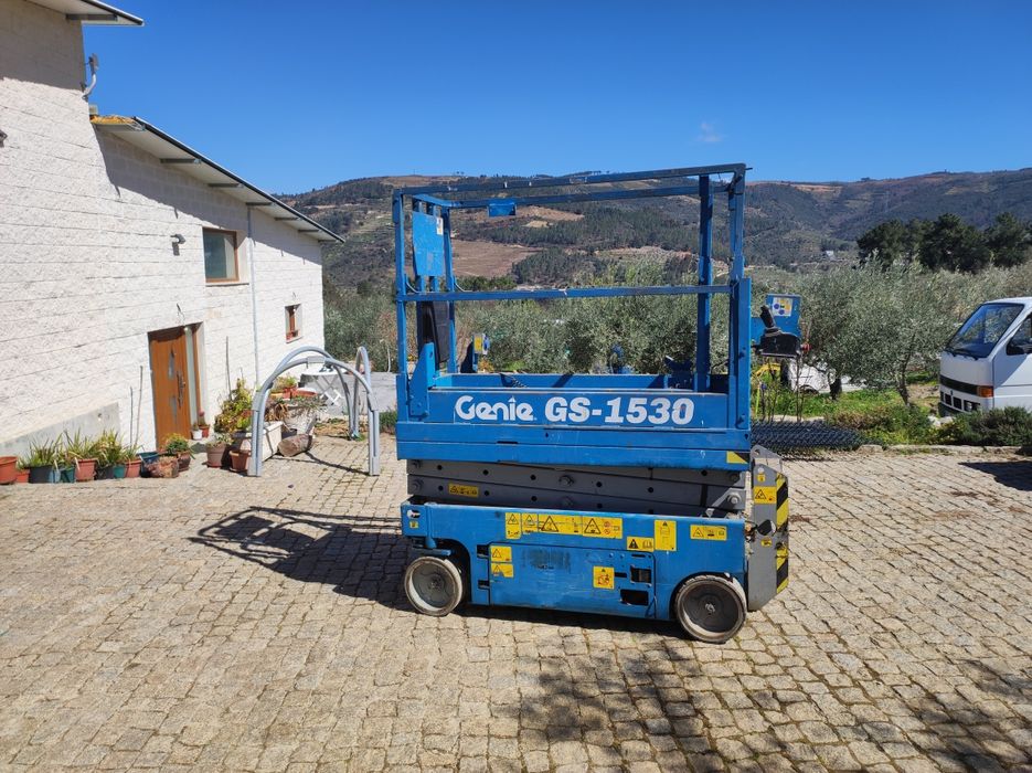 Plataforma elevatória Genie64752122097282123