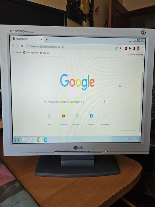 Computer monitor.64284593954818123