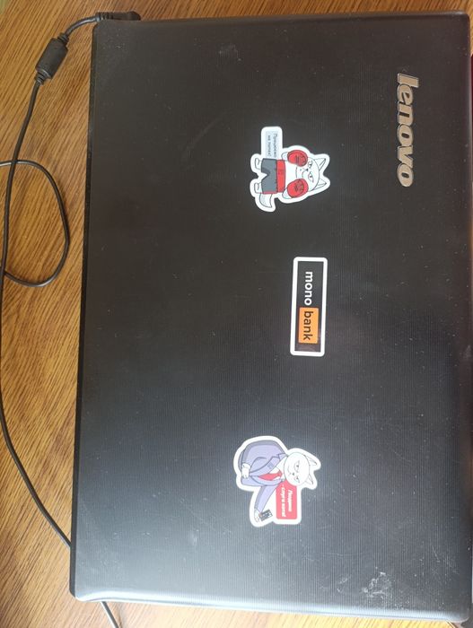 Продам монітор + системний блок + клавіатура + 2 ноутбуки