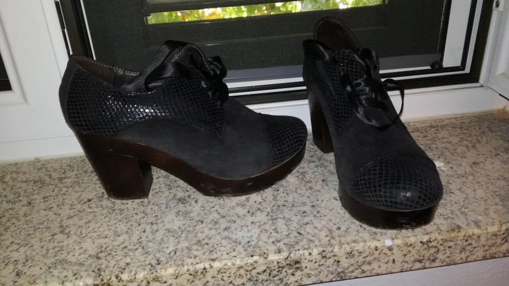 Sapatos pretos (última baixa de preço)