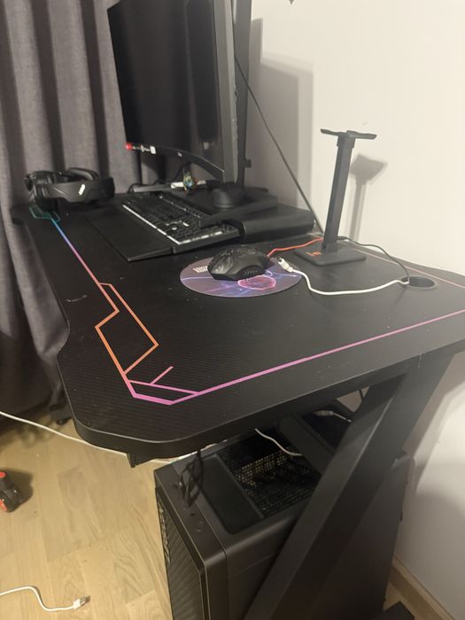 Biuro gamingowe czarne Agata Meble