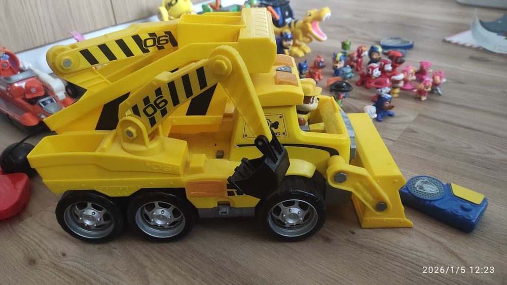 Wielki pojazd rubbla PSI PATROL Giga pojazd