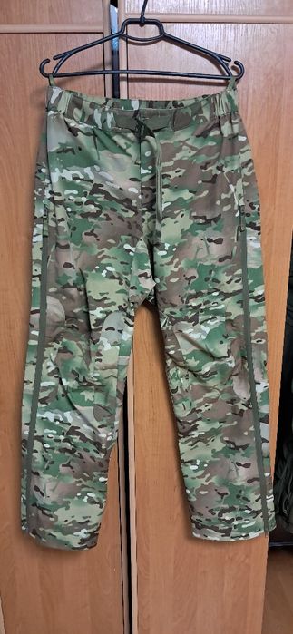 Продам нові водонепронекні штани