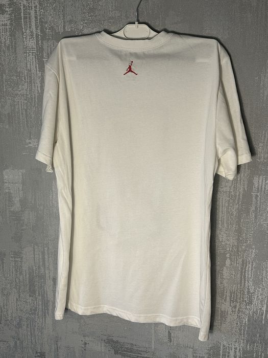 Футболка Jordan з великим лого