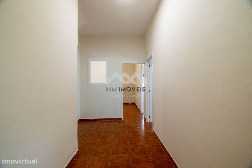 Andar de Moradia |  Rio Tinto | Garagem | Logradouro
