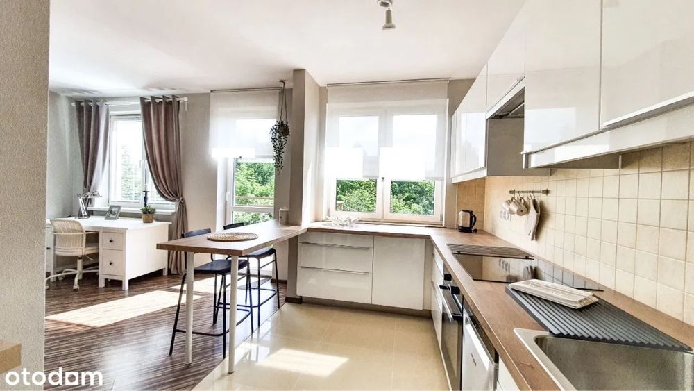 Jasne mieszkanie 50m ul.Wysłouchów