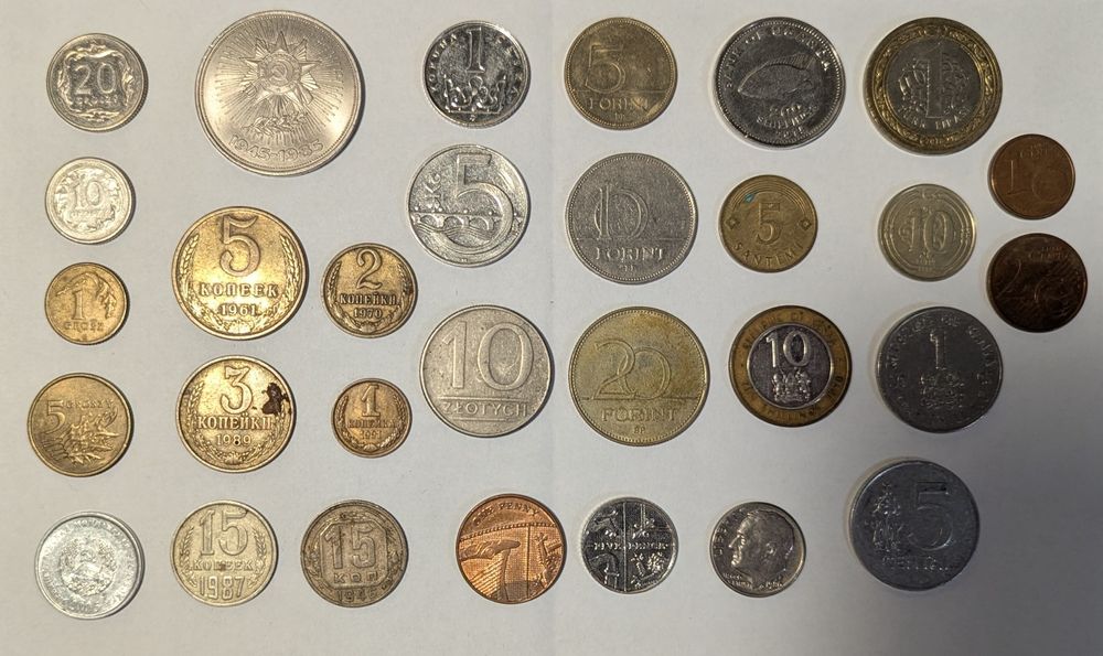 Монети різних часів та країн