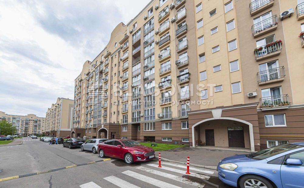 АКТУАЛЬНО! Продаж просторої квартири з ремонтом! ЖК Кришталеві джерела