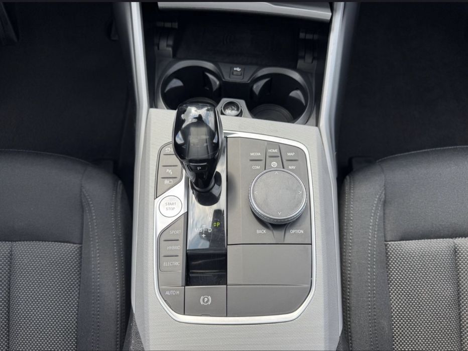 BMW 330e Touring Plug-In Hybrid