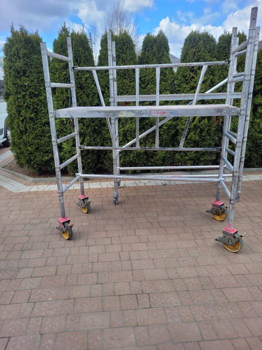 Алюмінієве риштування