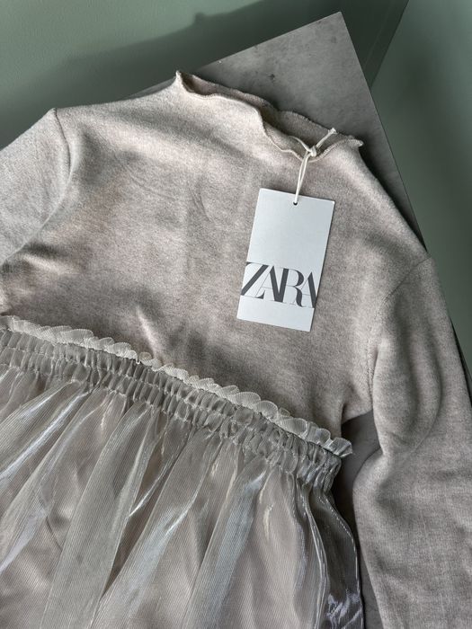 Нова сукня Zara на дівчинку 5,6 років, 116см,вельвет , святкова,