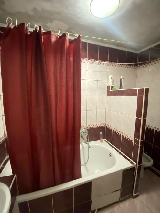 Здається подобово двокімнатна  квартира!! Документи